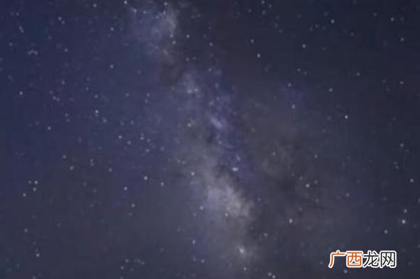 40秒回顾英仙座流星雨划过天际“流星雨”是怎么形成的