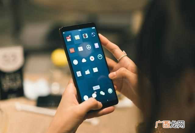手机便宜性能好，目前最值得入手的3部高性价比手机