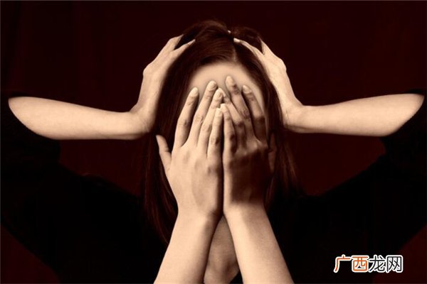 男子因焦虑过度碱中毒焦虑怎么自我缓解