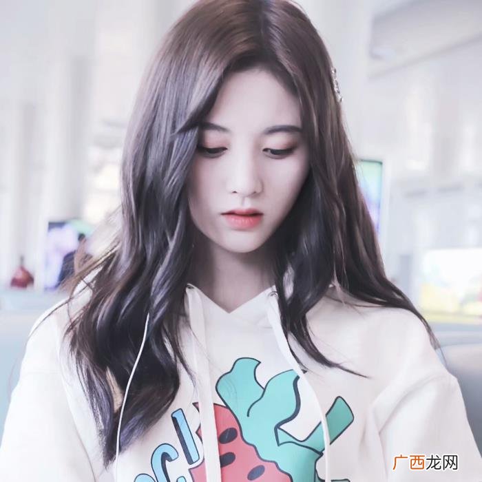 蜜鞠的头像，五个人的鞠婧祎闺蜜头像/今天的小鞠是草莓味的