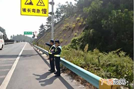 发动机制动什么意思，与脚刹制动和手刹制动有什么区别