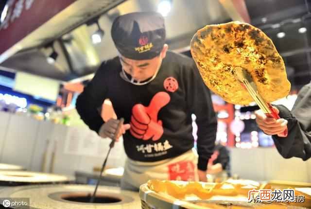 锅盔的做法窍门,自制锅盔的做法和配方