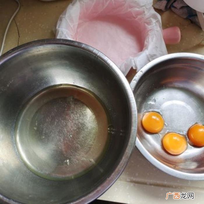 舒芙蕾的做法，无油无糖无面粉超低热量舒芙蕾的懒人做法一样美味