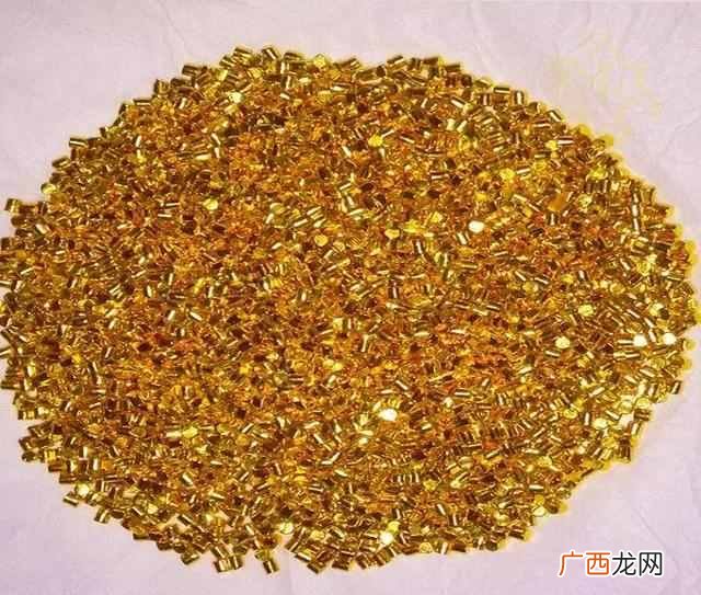 足金和千足金哪个好,足金和千足金的区别