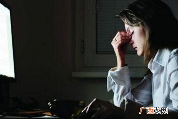 经常熬夜能减肥吗经常熬夜会抑郁吗