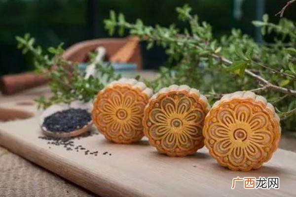 中秋节为什么要点灯中秋节为什么要放孔明灯