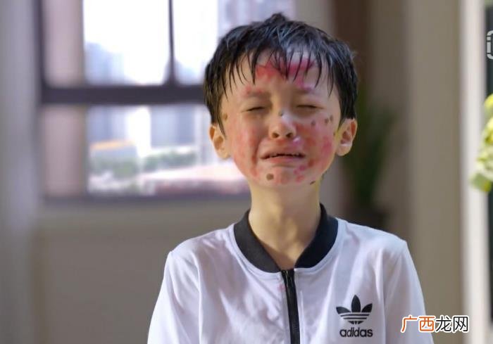 因配偶出轨离婚的家庭 老婆出轨的事该不该告诉孩子