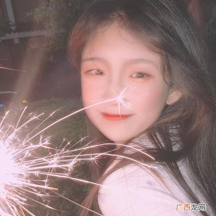 惹女朋友生气了怎么哄文案，惹对象生气只会说对不起