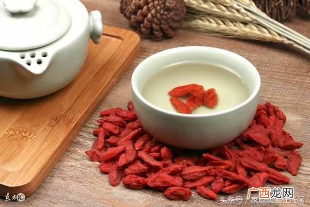 枸杞的作用与功效,枸杞泡水喝的正确方法