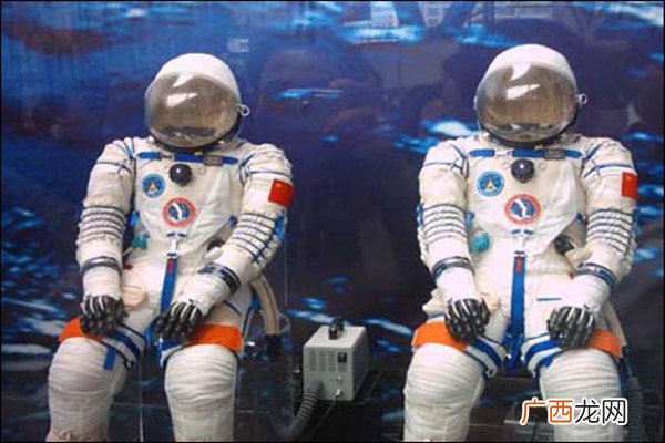 航天员返回地球为什么要隔离航天员返回地球后有哪些症状