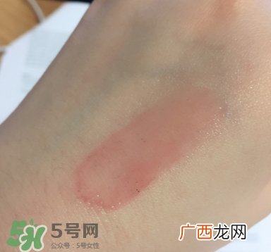 vaseline凡士林唇膏怎么样？不同颜色区别