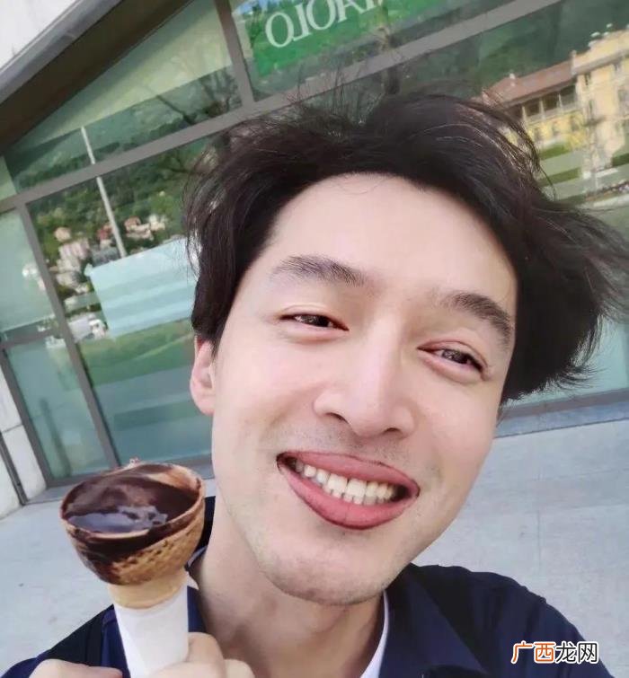 胡歌航空机长超清壁纸，胡歌高清壁纸
