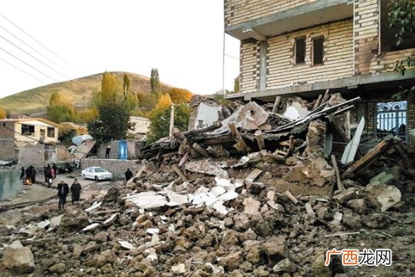 地震要准备什么物品地震要不要跑出去