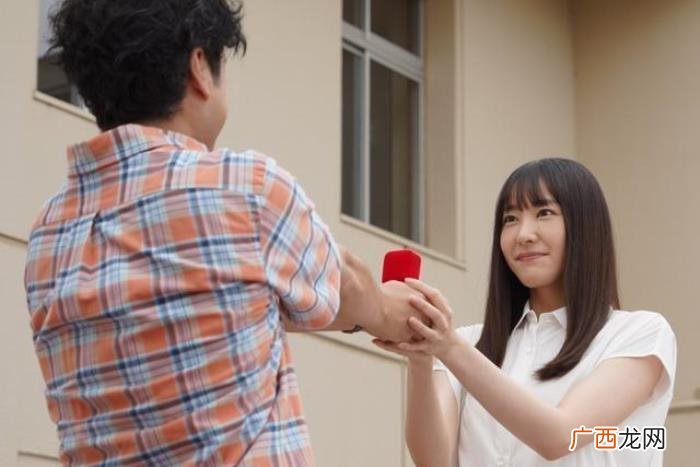 情商高的女人不会去找第三者 老公出轨了,我该去找第三者吗