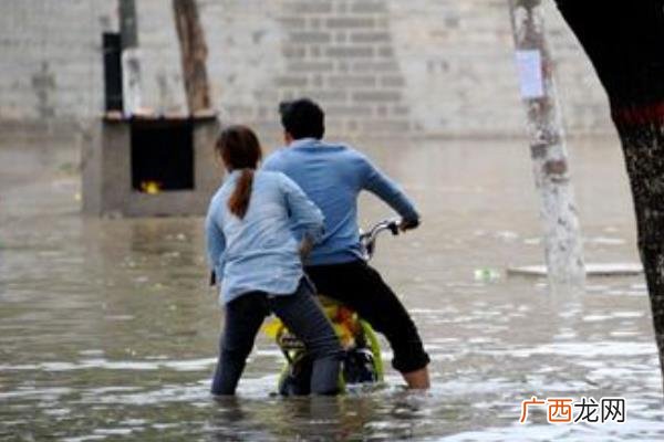 下暴雨会停电吗下暴雨对汽车有伤害吗