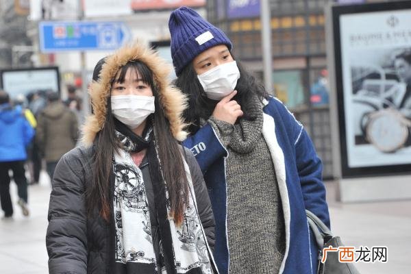 天气寒冷要防治哪些疾病天气寒冷是感冒的好发季节