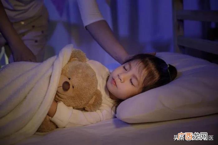 单亲家庭孩子心理缺陷，单亲家庭的孩子心理有问题