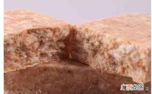 国内“难以下咽”的5种零食，全吃过的让人“佩服”