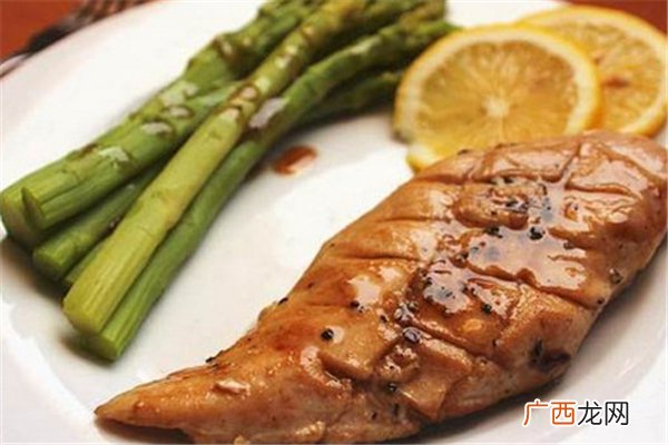 鸡胸肉吃多了有什么副作用鸡胸肉一次吃多少比较好