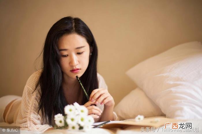 女朋友不理我怎么办哄，说错话女朋友不理我了怎么办