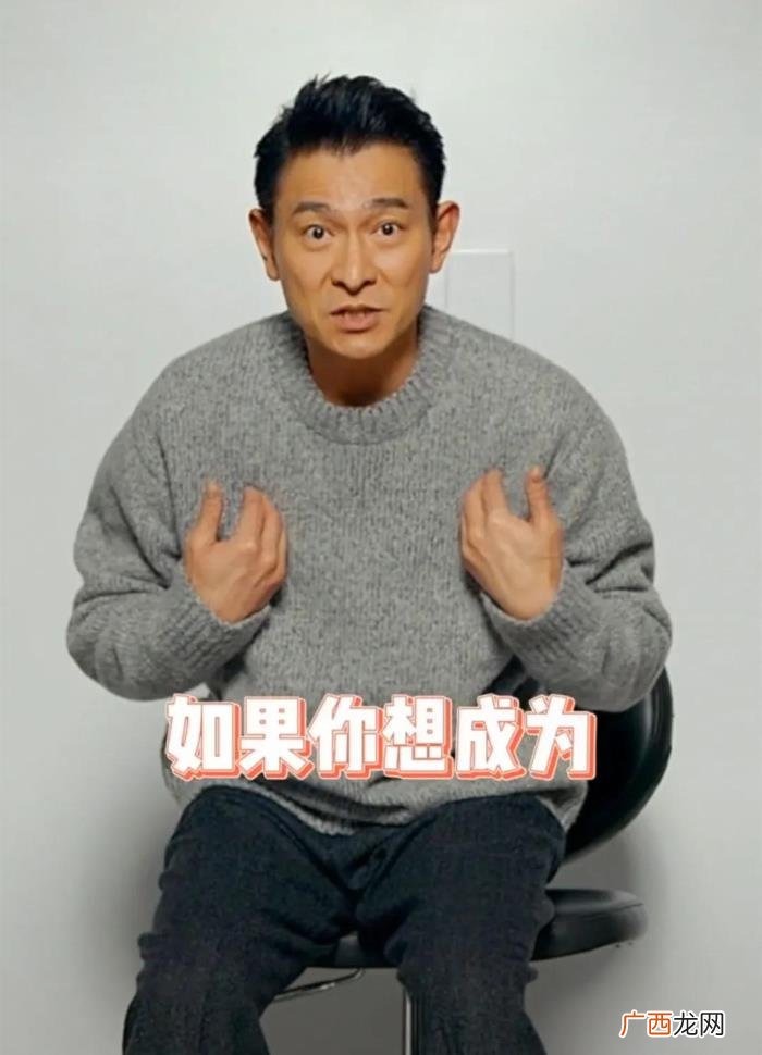 两千万粉丝的明星都有谁，一天两千万粉丝