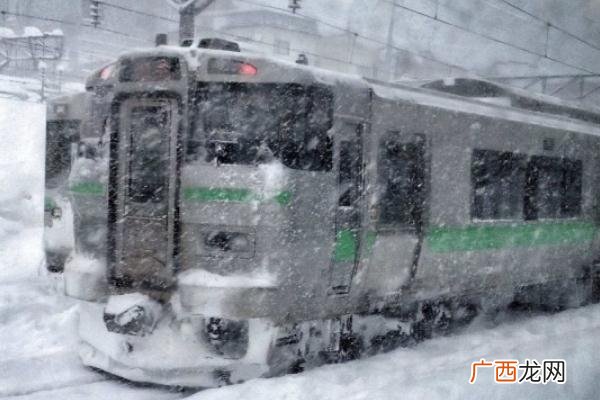 下雪对生活的影响为什么下雪不冷化雪冷