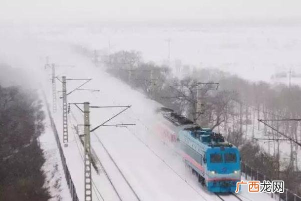 下雪对生活的影响为什么下雪不冷化雪冷