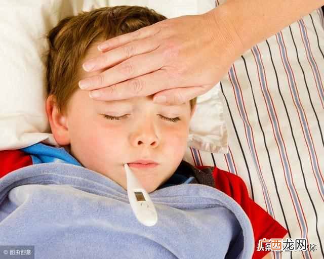 宝宝发烧了怎么办如何退烧？小孩发烧别慌张，做好这4件事