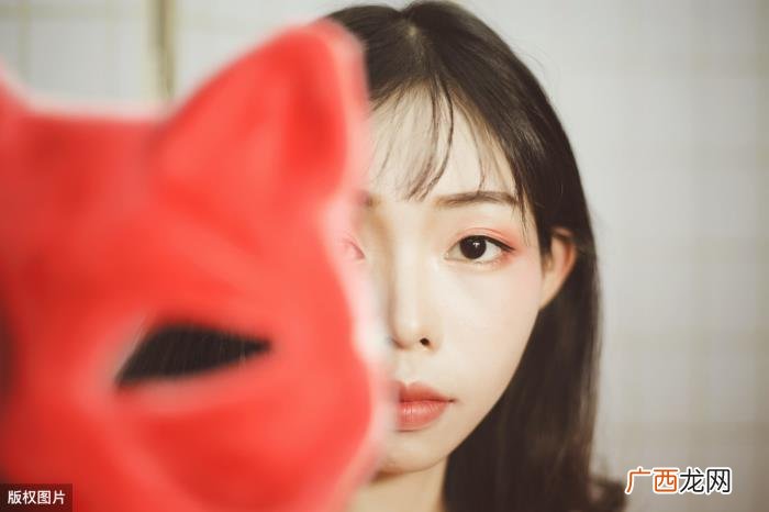 一个关系好的女生突然不理你，聊的很好的女生突然不理我了
