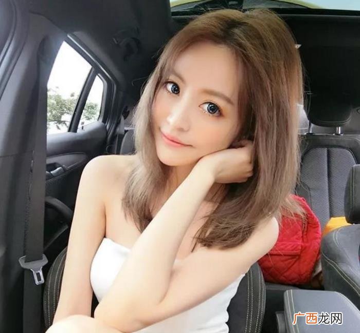 女生故意拖一段时间回复信息，女生经常在微信上这样回复你