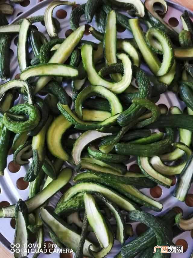 最简单的酱油腌小黄瓜制作方法，简单易学，好吃下饭