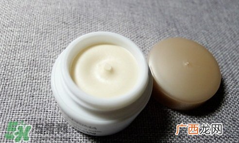 阿玛尼光钥新肌柔光水润霜怎么用_使用顺序