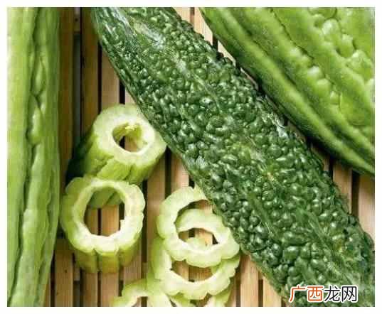 苦瓜为什么苦？只需切掉“苦源”，苦味一点都不留，告诉家人