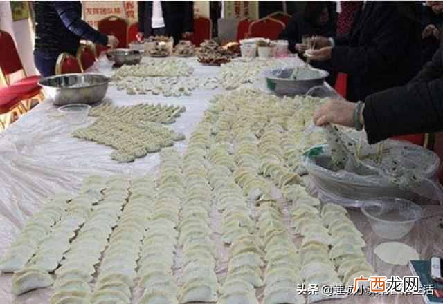 包子饺子别再用手捏！教你简单一招，3分钟包一抽屉，还不脏手！