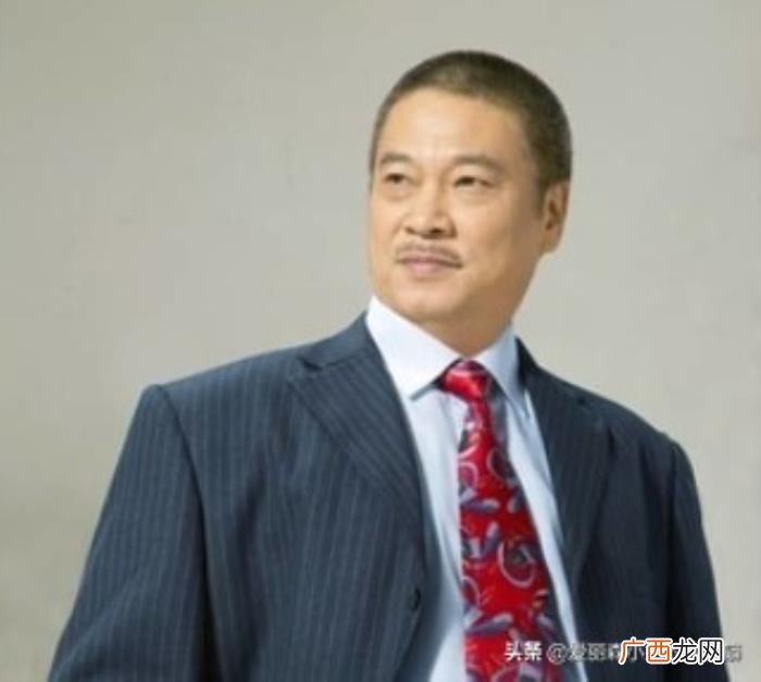周杰伦真名，周杰伦爸爸没有打妈妈、刘德华真名就是刘德华