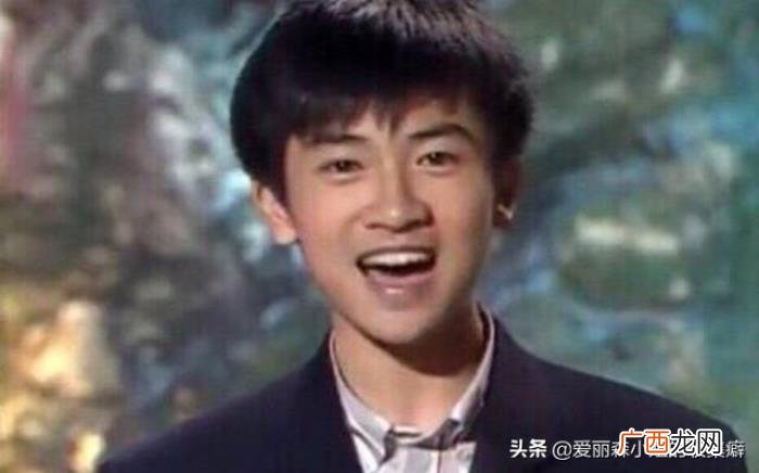 周杰伦真名，周杰伦爸爸没有打妈妈、刘德华真名就是刘德华