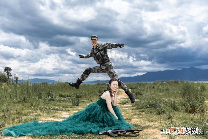 军装婚纱照，拍完了才知道原来军装婚纱照可以拍的这么美