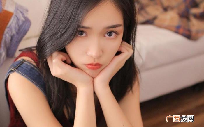 会撩的男生碰到单纯的女生，这三种女人很单纯很好撩