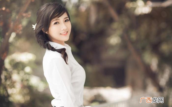 会撩的男生碰到单纯的女生，这三种女人很单纯很好撩
