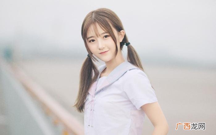 会撩的男生碰到单纯的女生，这三种女人很单纯很好撩