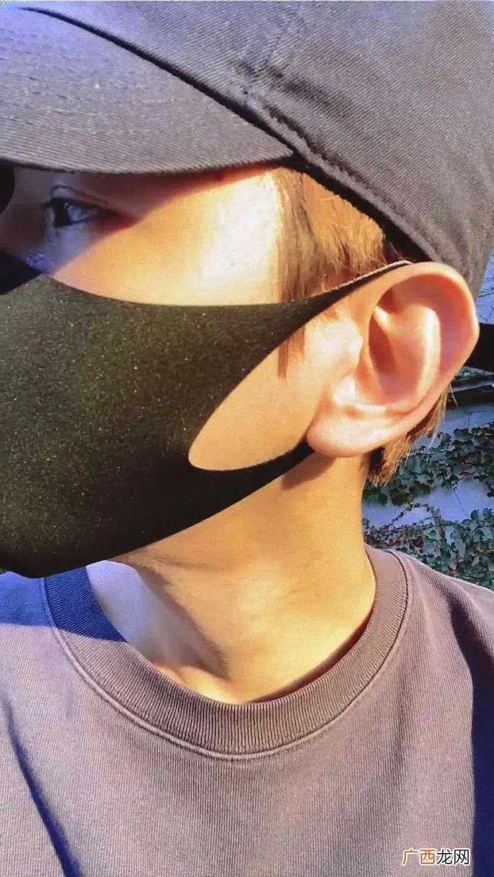 边伯贤最新壁纸，这些壁纸告诉你什么才是真正的野生边伯贤