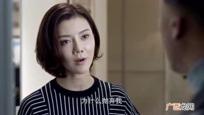 追女孩追了一个月就放弃了，就放弃和别人谈恋爱