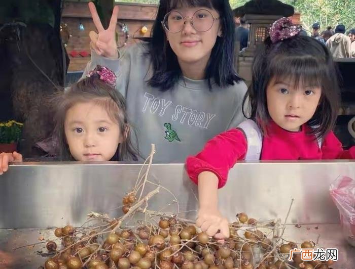 咘咘波妞萌照，咘咘波妞颜值貌美