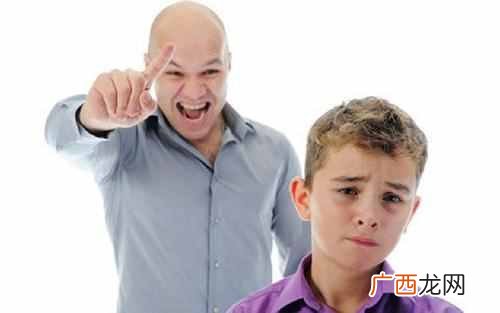 为什么吼完孩子，孩子转眼就忘？不是他不记仇，真实答案让人心酸