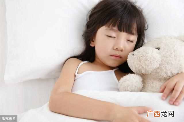 孩子身高进入“猛涨期”，一定有这4个征兆，家长一定要助攻