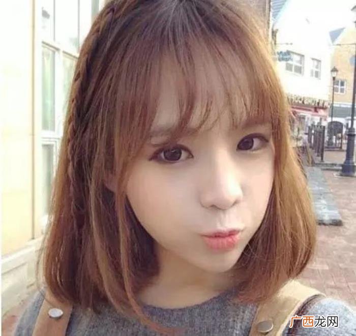 中短发烫发,2020年发型潮流趋势中短发内扣烫发发型图片