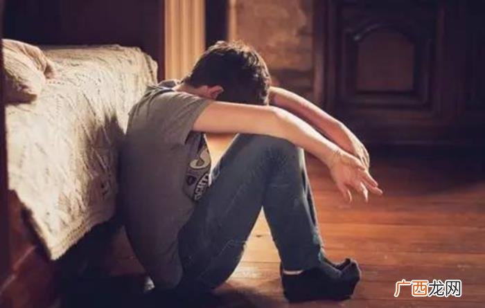 喜欢的女生完全不理我了，为何你越喜欢的女生越不理你