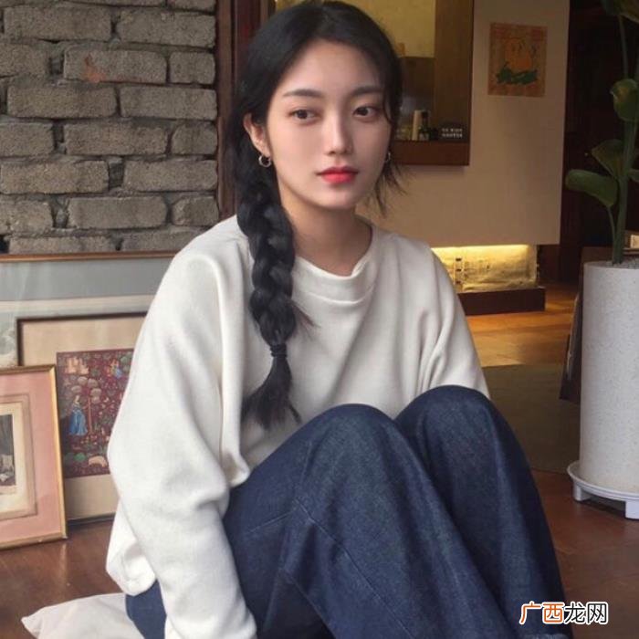 怎么追一个不理你的女孩子，追一个很久没联系的女生