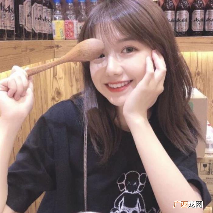 怎么追一个不理你的女孩子，追一个很久没联系的女生