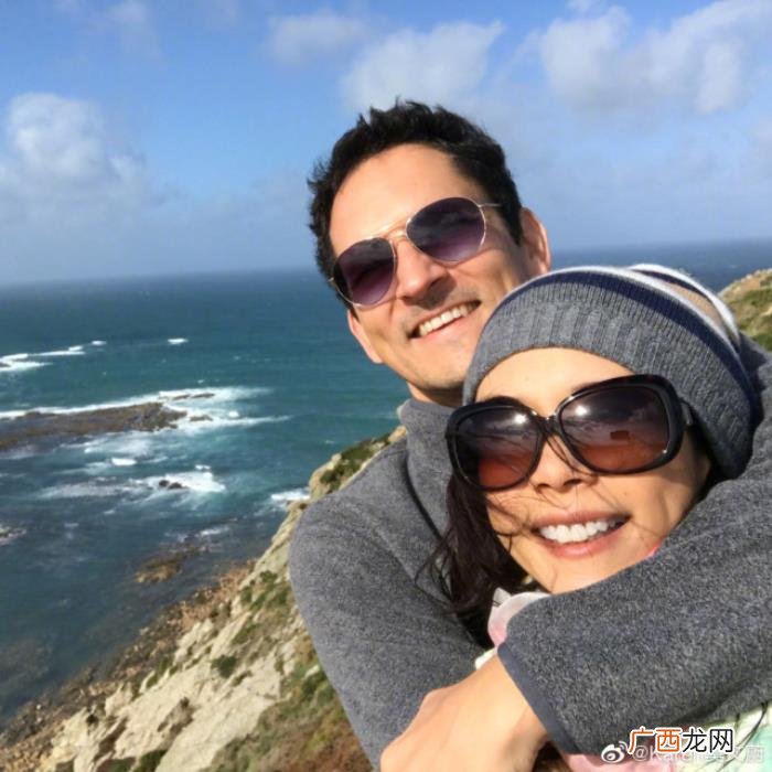 结婚一周年图片九宫格，莫文蔚庆结婚十周年